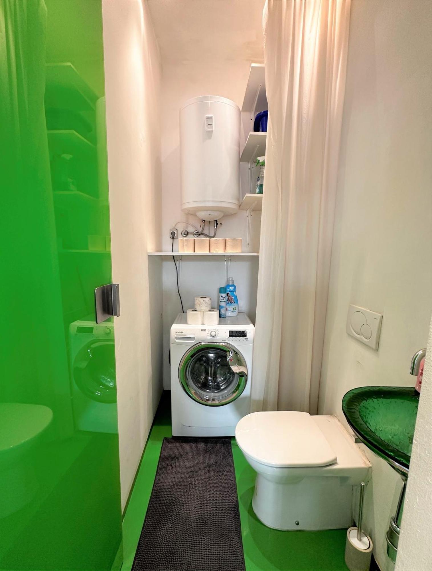 Charming Starry Night Apartment Ljubljana Bagian luar foto